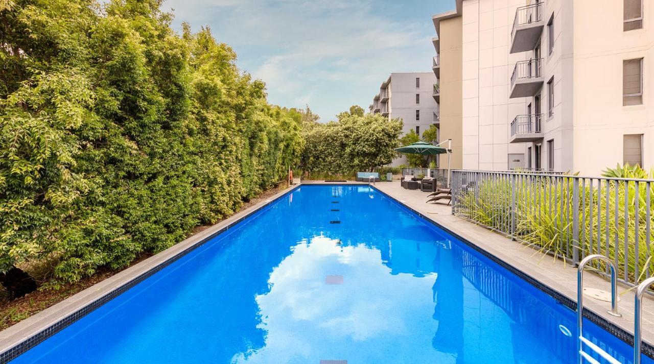 Oaks Sydney North Ryde Suites Exterior photo