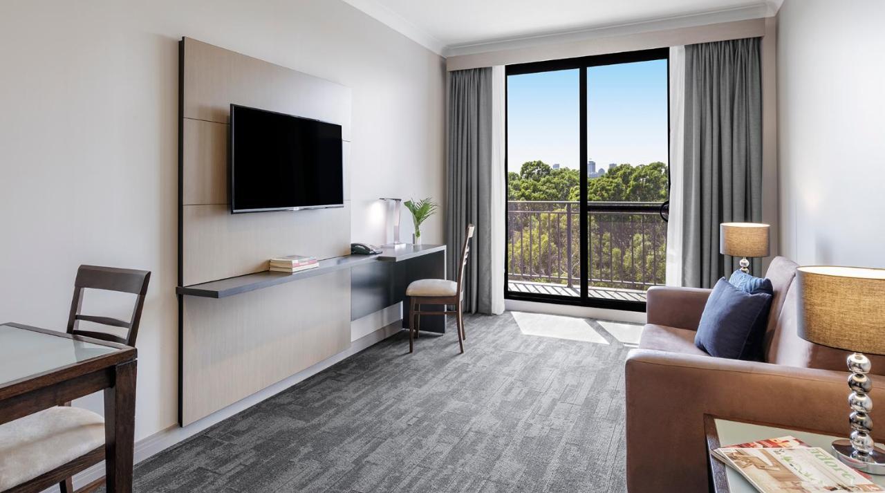 Oaks Sydney North Ryde Suites Exterior photo