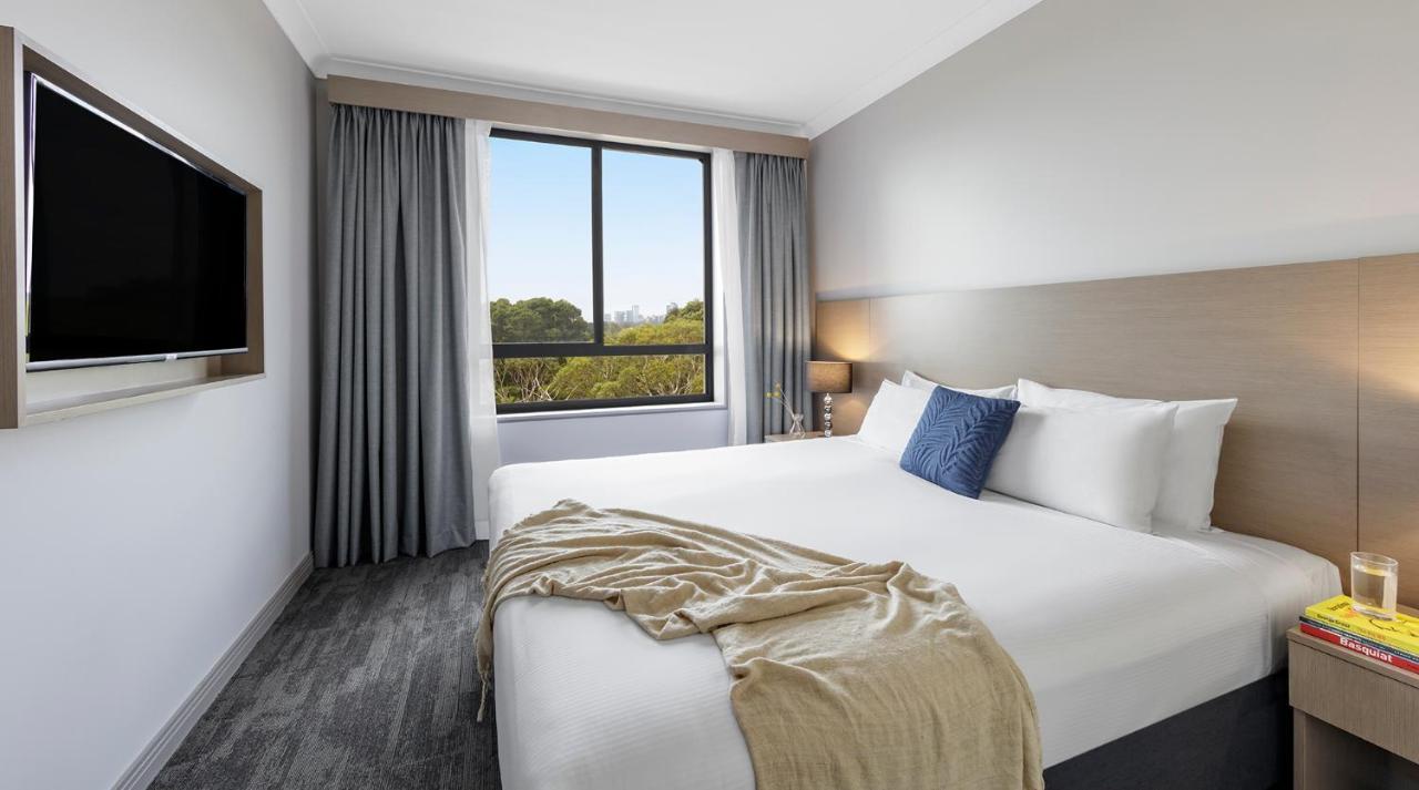 Oaks Sydney North Ryde Suites Exterior photo