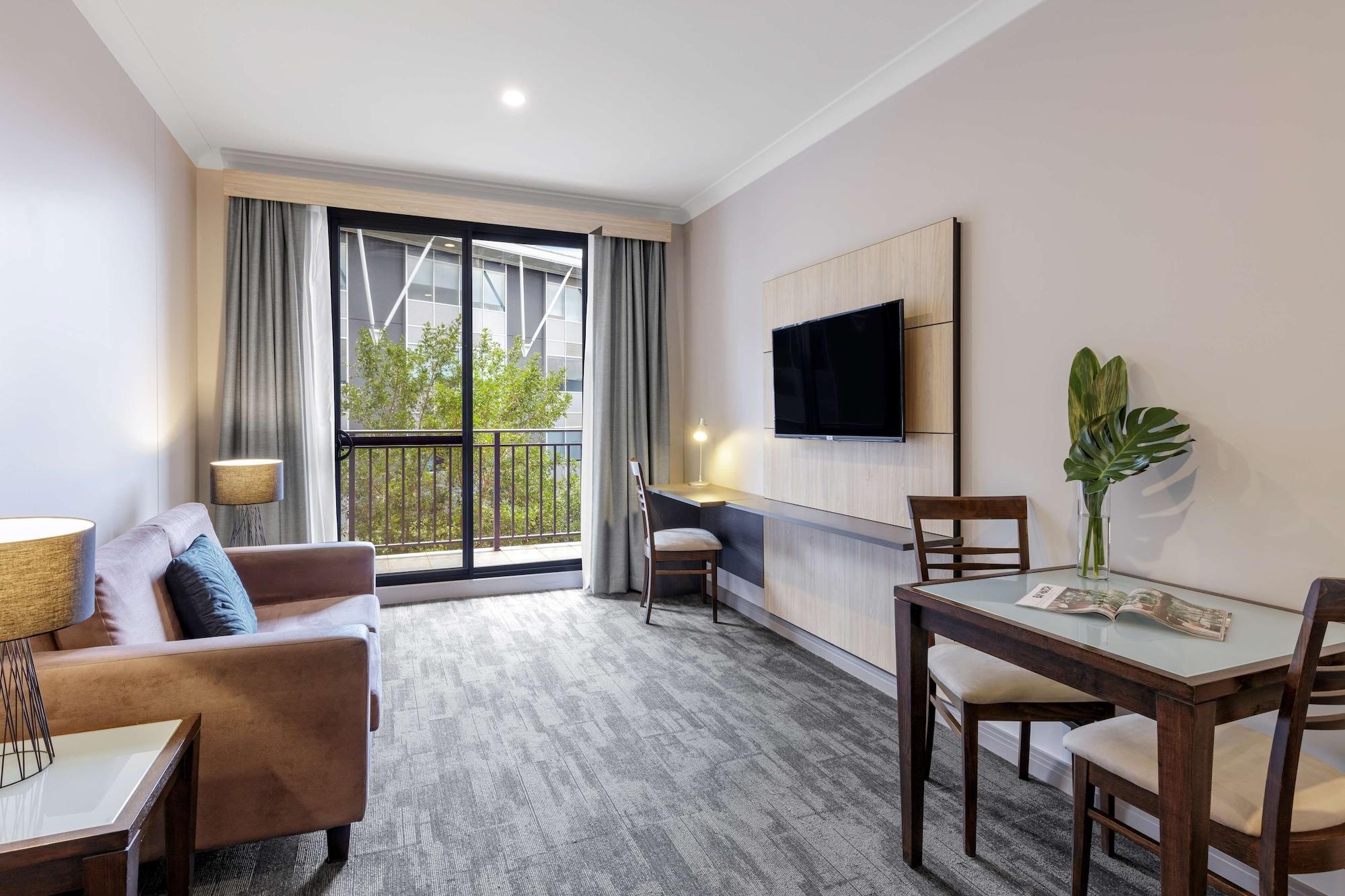 Oaks Sydney North Ryde Suites Exterior photo