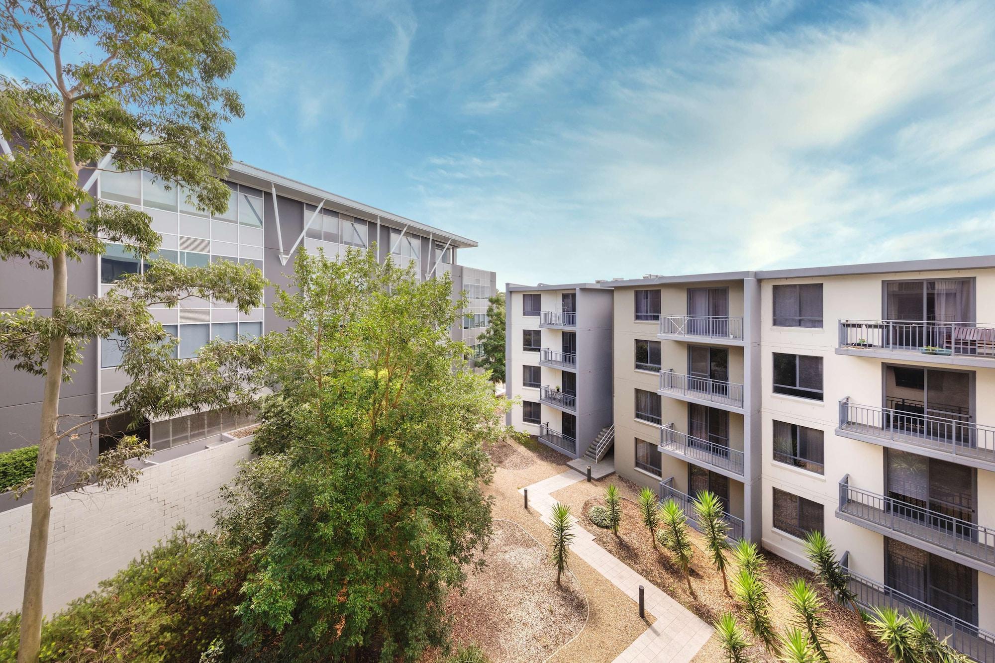 Oaks Sydney North Ryde Suites Exterior photo