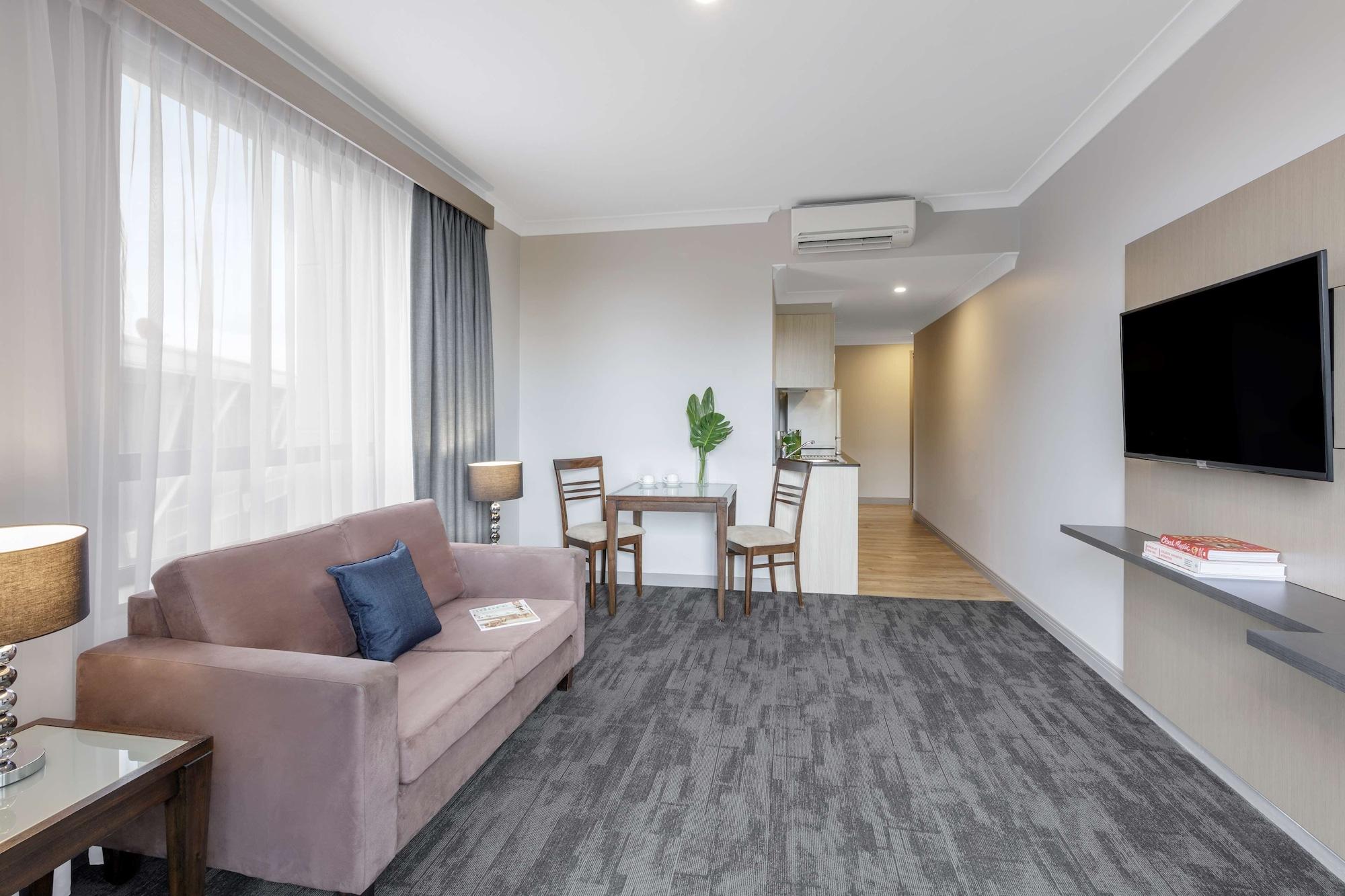 Oaks Sydney North Ryde Suites Exterior photo