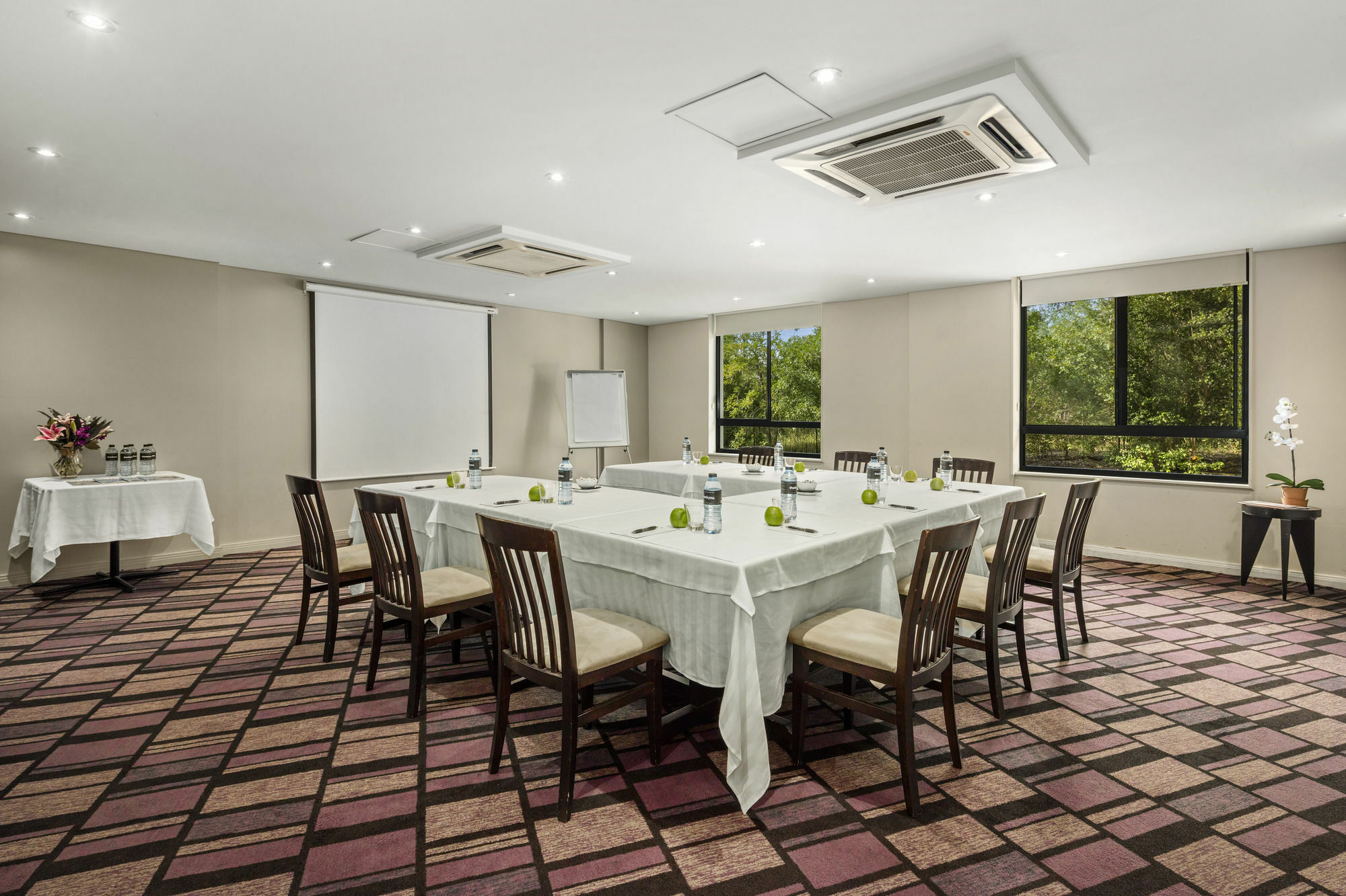 Oaks Sydney North Ryde Suites Exterior photo